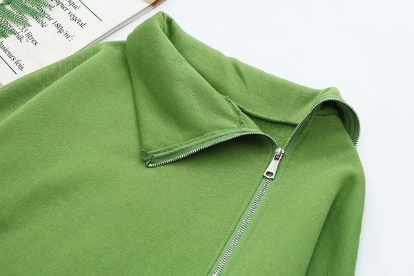 Hanorac casual de dama de marime mare cu fermoar in negru si verde