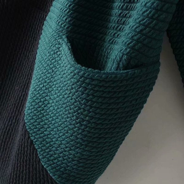 Μοντέρνο  γυναικείο φούτερ  φαρδύ μοντέλο με τσέπη και κορδόνιασε μαύρο χρώμα