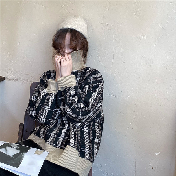 Pulover de dama lung in carouri in doua culori