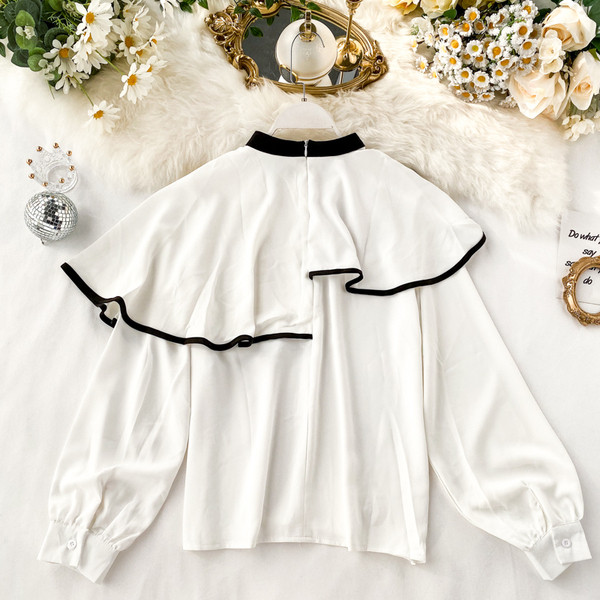 Μοντέρνα γυναικεία μπλούζα με ωοειδές ντεκολτέ και φερμουάρ σε τρία χρώματα