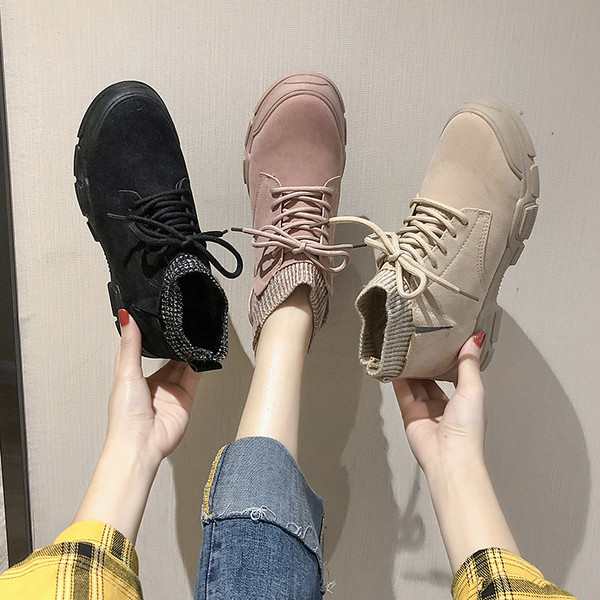 Adidasi de dama cu sireturi si talpa plata in negru, bej si roz