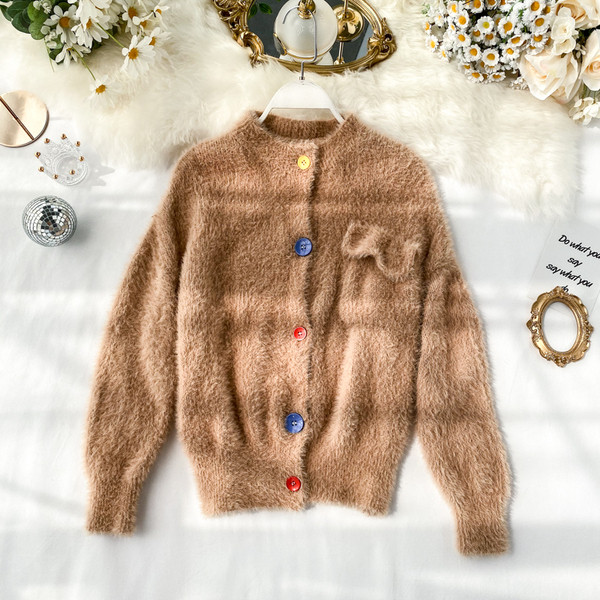 Vesta moderna de puf de dama cu nasturi colorati in trei culori