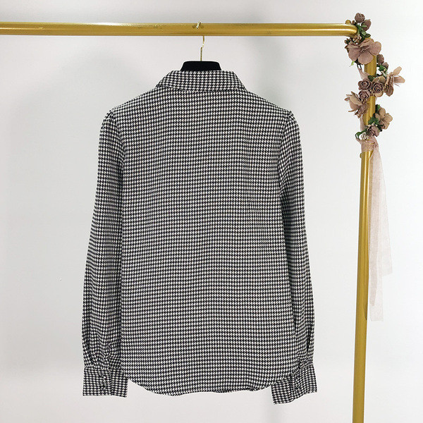 Női kockás ing zsebekkel és gombokkal