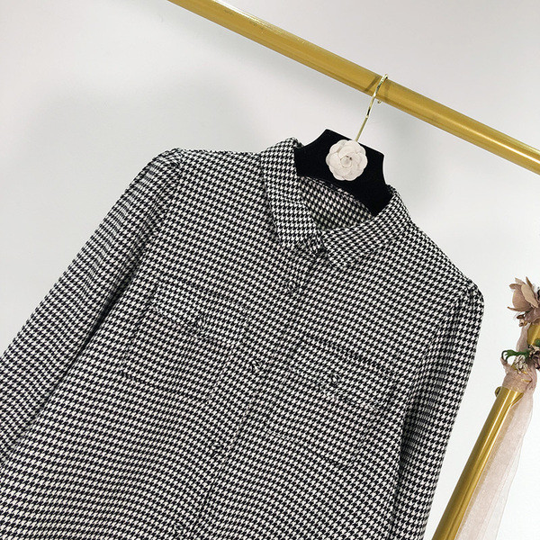 Női kockás ing zsebekkel és gombokkal