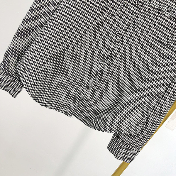 Női kockás ing zsebekkel és gombokkal