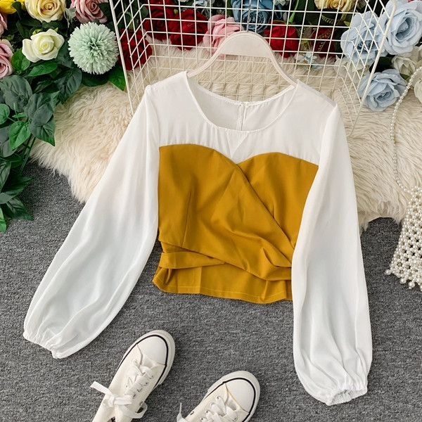 Bluza de dama cu decolteu oval si maneci lungi in mai multe culori