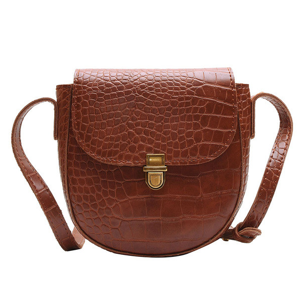 Geanta de dama cu inchizator metalic si maner lung in patru culori