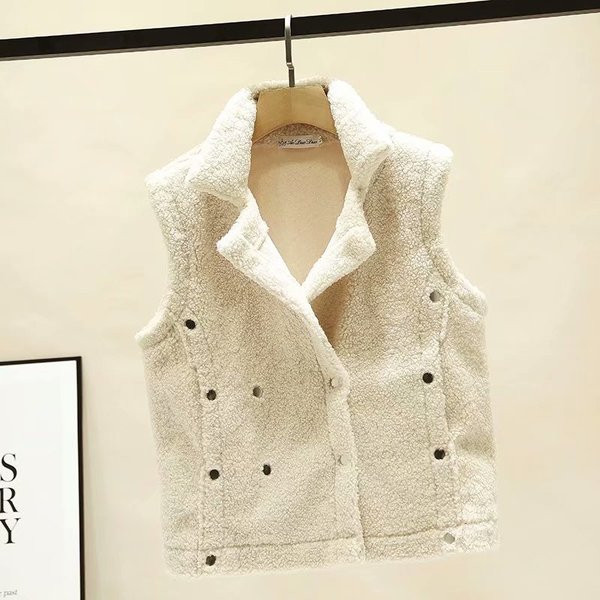 Modern női pehelymellény fehér és barna gombokkal