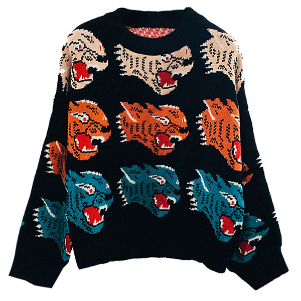 Női téli pulóver színes hímzéssel