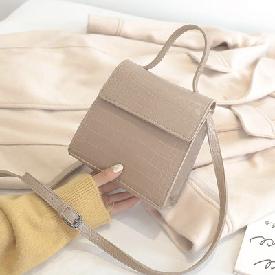 Γυναικεία καθημερινή έκοδερμάτινη τσάντα με μικρή και μακρά λαβή σε τρία χρώματα