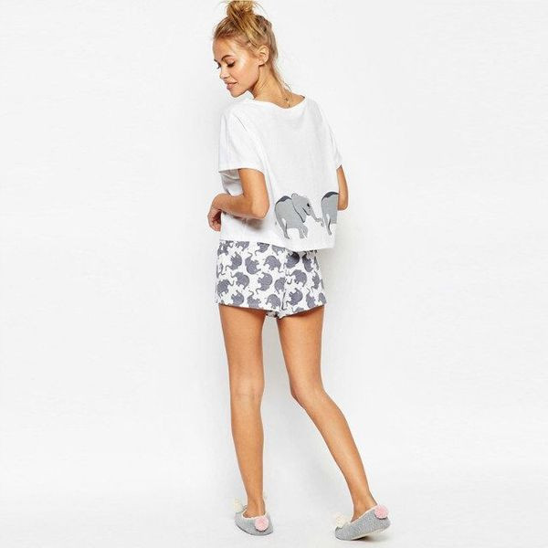 Καθημερινή  γυναικεία μπλούζα σε λευκό χρώμα