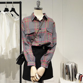 Cămașă de damă în carouri cu guler clasic de culoare gri