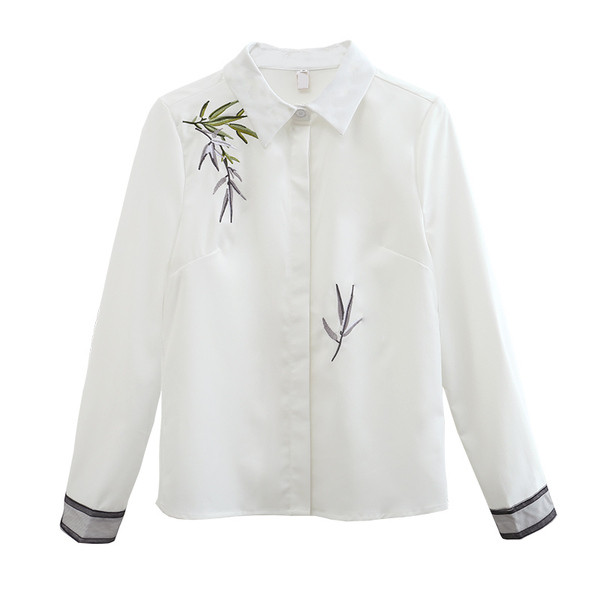 Cămașă elegantă de damă cu broderie în alb