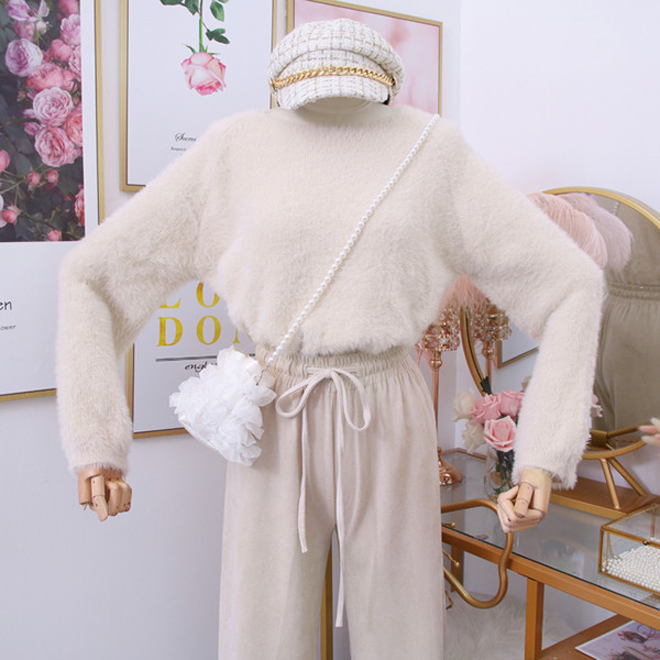 Modern női pulóver O-nyakkal, rózsaszín, fehér, zöld és bézs színben