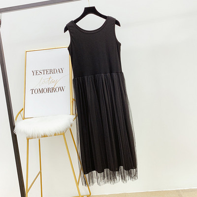 Μοντέρνο γυναικείο φόρεμα τούλι σε λευκό και μαύρο χρώμα