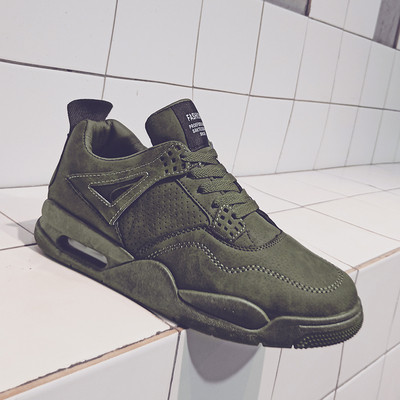 Tenisi moderni pentru bărbați în negru, verde și gri