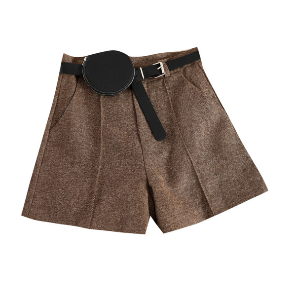 Модерен дамски къс панталон с висока талия и колан 