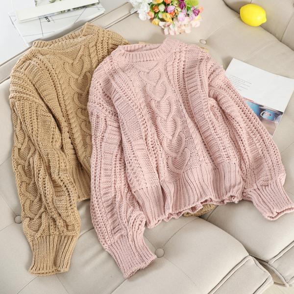 Női alkalmi pulóver négy színben, ovális nyakkivágással