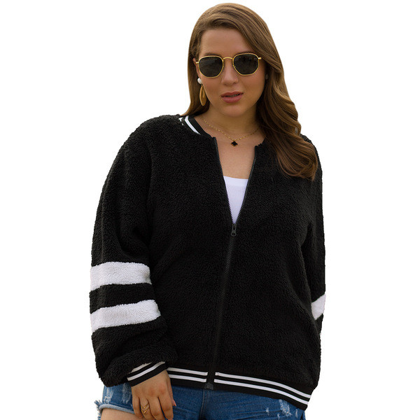 Μοντέρνο γυναικείο φούτερ με φερμουάρ και τσέπη σε μαύρο χρώμα