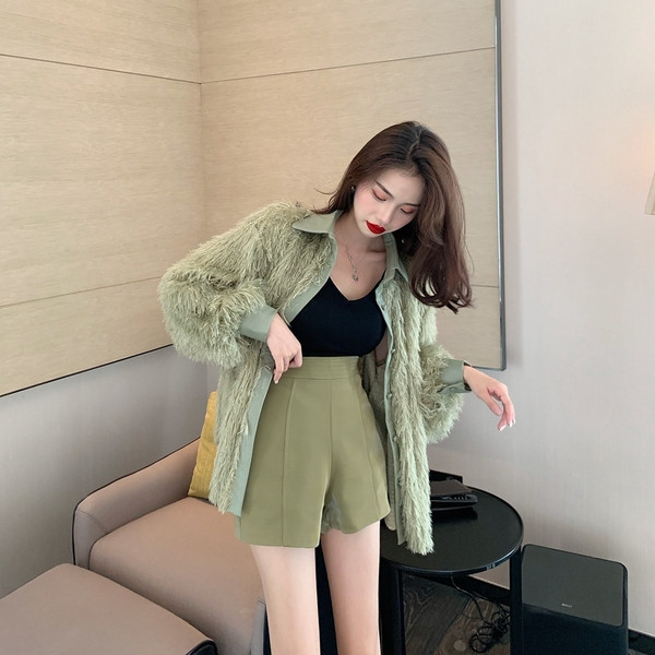 Modern női kabát műbőr gallérral - két színben