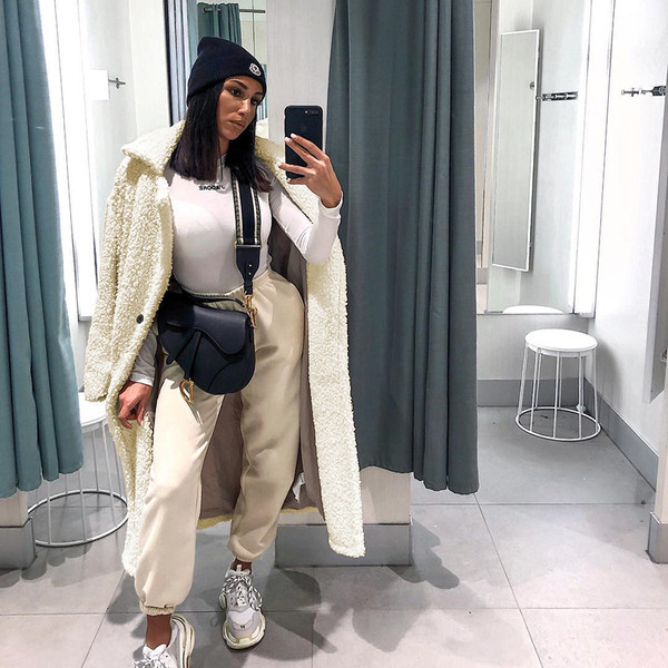 Palton lung de zi cu zi de damă de culoare bej