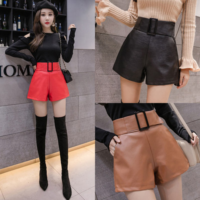 Модерни дамски къси панталони с колан от еко кожа в кафяв,черен,червен и бежов цвят