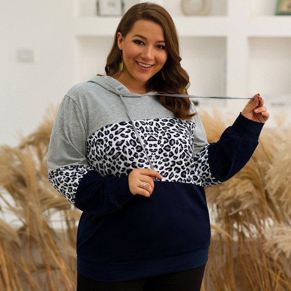 Μοντέρνο γυναικείο φούτερ με κουκούλα  και ζωικό σχέδιο σε μπλε χρώμα