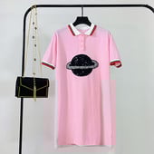 Casual γυναικείο φόρεμα  με κοντό μανίκι και κομψή εφαρμογή