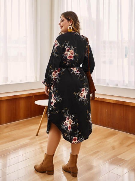 Alkalmi női ruha virágmintás fekete színben
