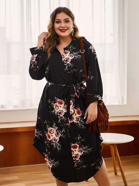 Alkalmi női ruha virágmintás fekete színben