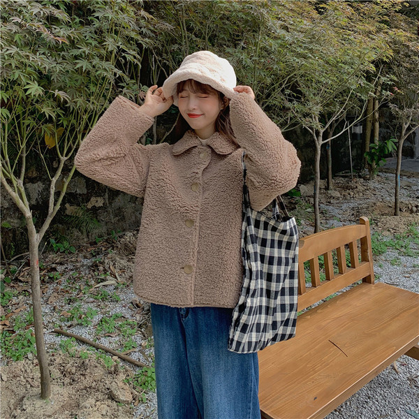 Rövid tavaszi-őszi kabát, két színben