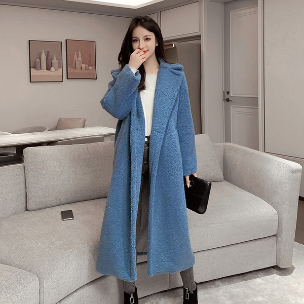 Palton lung și gros în roz, albastru și bej