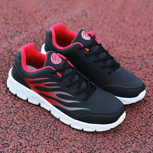 Ανδρικά αθλητικά παπούτσια  με εφαρμογές και κορδόνια σε μαύρο χρώμα