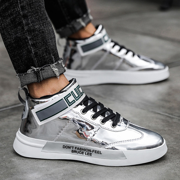 Ανδρικά αθλητικά παπούτσια με βελκρό σε ασημί και μαύρο χρώμα