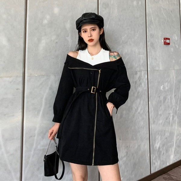 Modern női ruha csupasz vállval, két színben