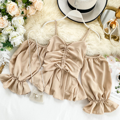 Μοντέρνο γυναικείο πουκάμισο με ιμάντες και γυμνούς ώμους