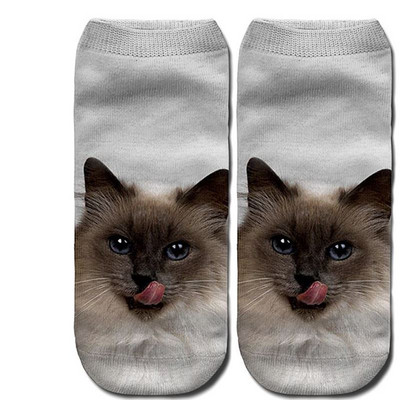 Γυναικείες κοντές κάλτσες με εφαρμογή σε διάφορα μοντέλα