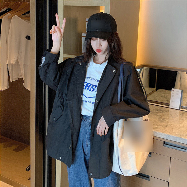 Geaca subtire de primavara-toamna in verde si negru cu nasturi si buzunare