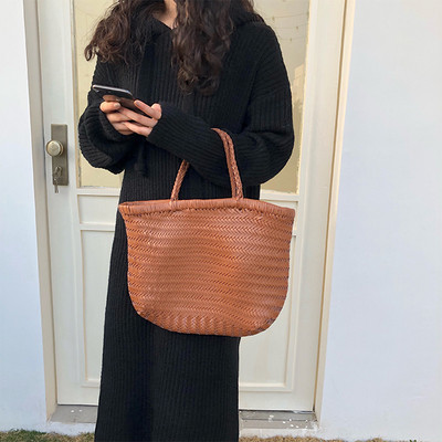 Γυναικείο μακρύ πλεκτό φόρεμα με κουκούλα σε δύο χρώματα