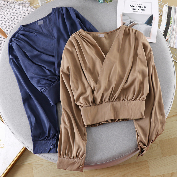 Női alkalmi blúz, hosszú ujjú, spitz nyakkivágással, több színben