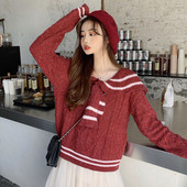 Μοντέρνα πλεκτή γυναικεία μπλούζα σε δύο χρώματα λευκό και κόκκινο χρώμα