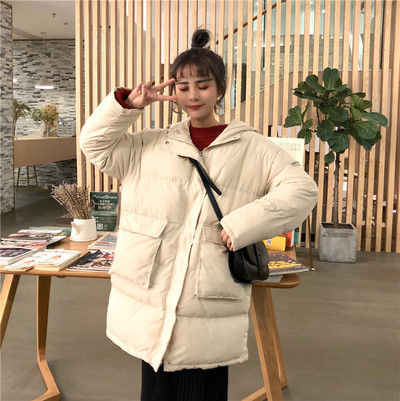 Γυναικείο μπουφάν σε τρία χρώματα σε λευκό μπεζ και πράσινο χρώμα