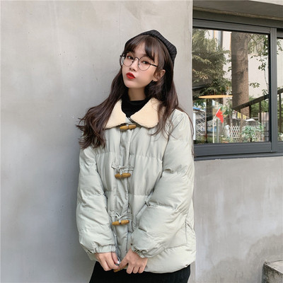 Μοντέρνο γυναικείο μπουφάν σε τρία χρώματα με κουμπιά