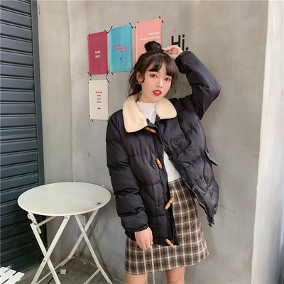 Μοντέρνο γυναικείο μπουφάν σε τρία χρώματα με κουμπιά