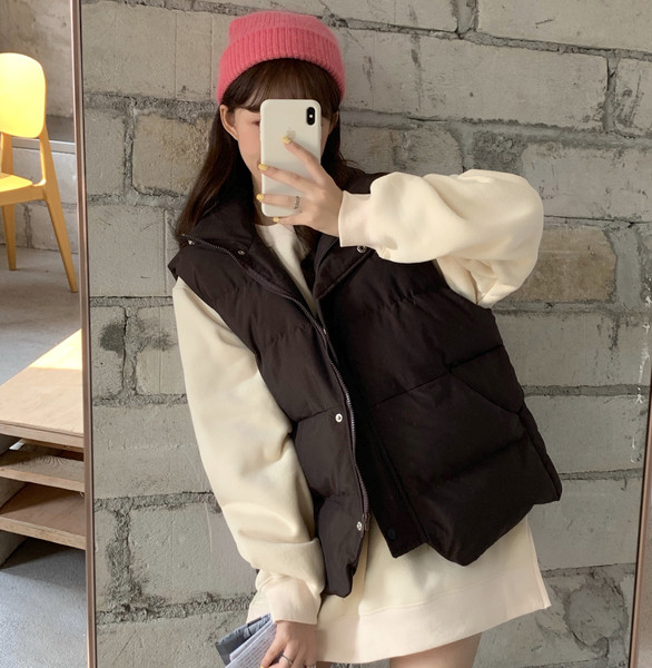 Vesta de actualitate dama cu guler inalt in doua culori