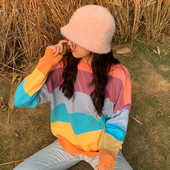 Bluză casual de damă multicoloră cu decolteu oval