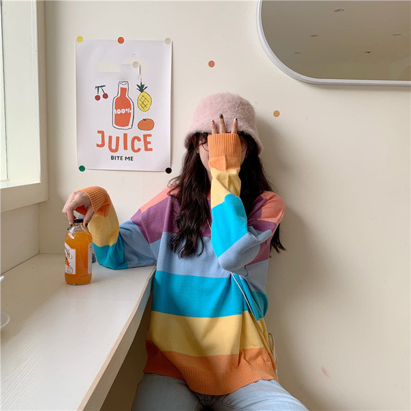 Bluză casual de damă multicoloră cu decolteu oval