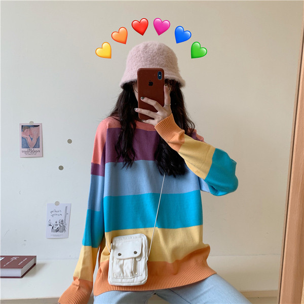 Bluză casual de damă multicoloră cu decolteu oval