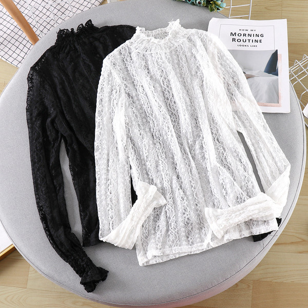 Bluză casual de damă din dantelă cu guler înalt în alb și negru