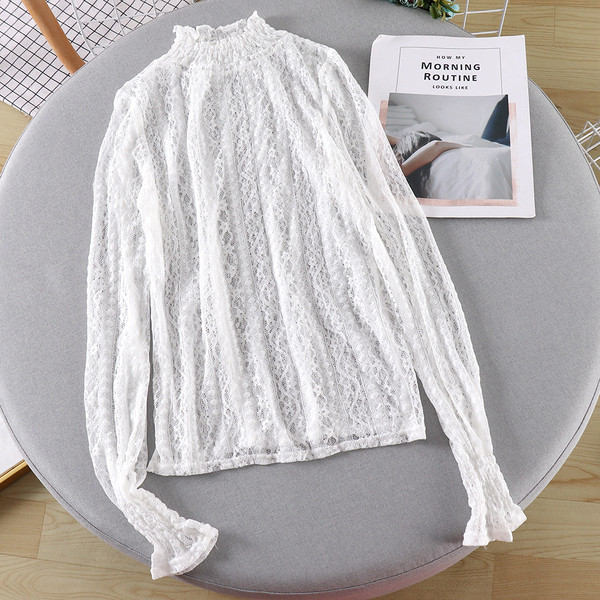 Bluză casual de damă din dantelă cu guler înalt în alb și negru